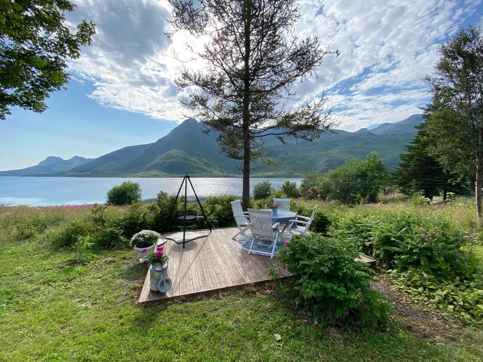 Unique And Charming House At The Foot Of Lofoten'S Highest Mountain Svolvær Zewnętrze zdjęcie